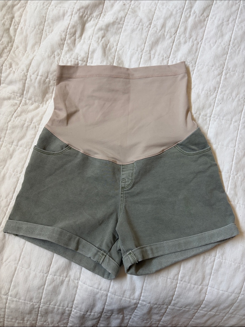 Liz Lange Maternity Jean Shorts